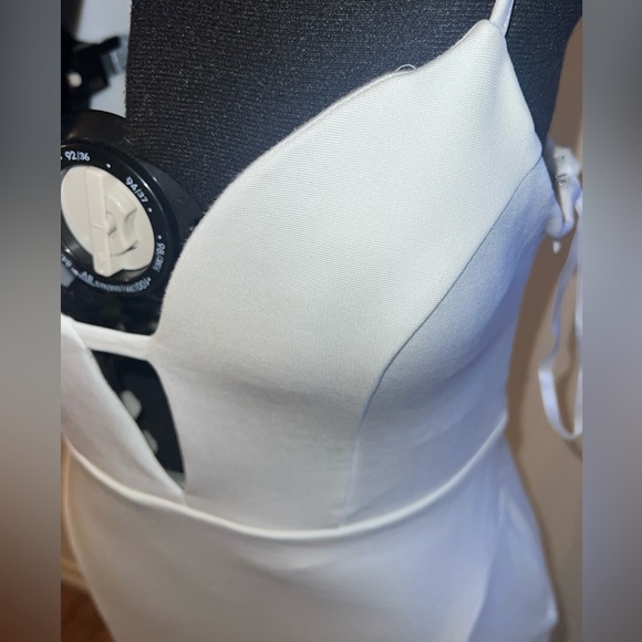 Bebe. Dress - Picture 5 of 15